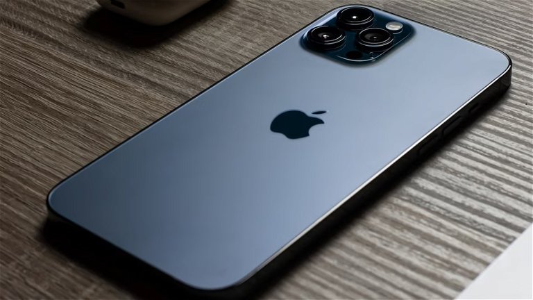 This iPhone 11 Pro Max plummets to half its original price