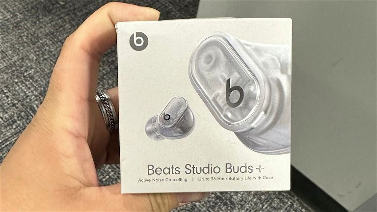 Some Beats Studio Buds+ are filtered before their presentation with a new and surprising design