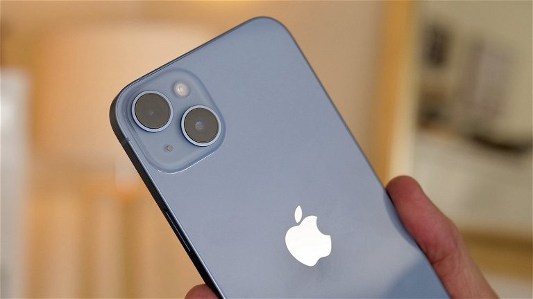 El iPhone con más batería de la historia de Apple se desploma sin precedentes