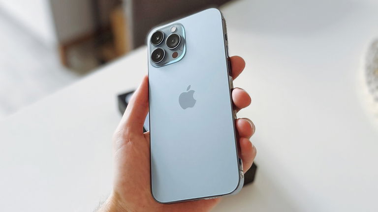 Este iPhone 13 Pro Max tiene 256 GB y un precio absolutamente genial