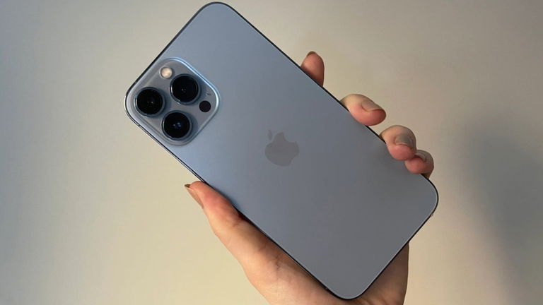 El iPhone 13 Pro Max se precipita hacia el abismo en una tentadora oferta de Amazon