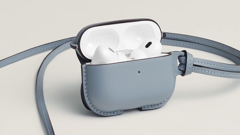 Esta funda para AirPods de Hermès cuesta más del doble que los AirPods Pro