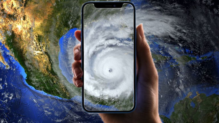 Mejores apps para seguir la trayectoria de huracanes en iPhone