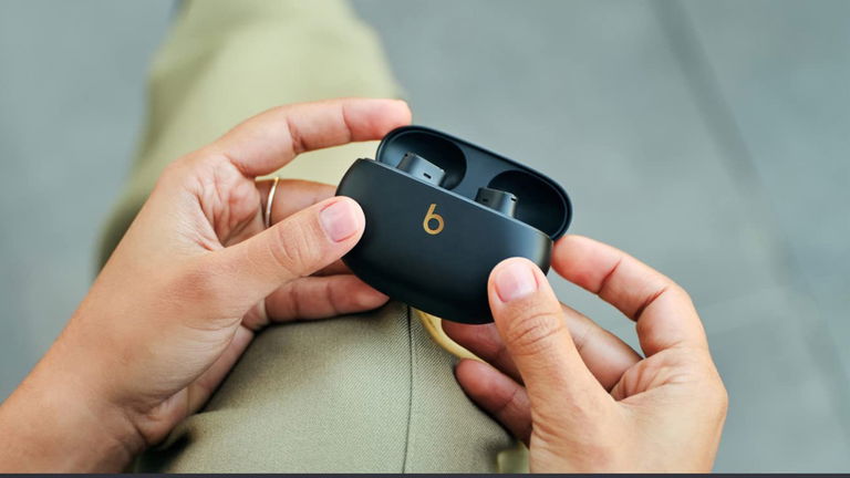 Es una de las mejores alternativas a los AirPods Pro, es de Apple y cuesta la mitad