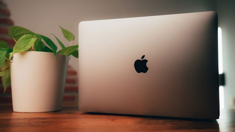 El espectacular MacBook Air con chip M1 tira su precio en Amazon justo en el momento perfecto