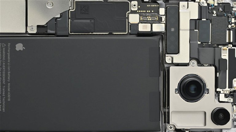 Los componentes del iPhone 15 analizados al microscopio