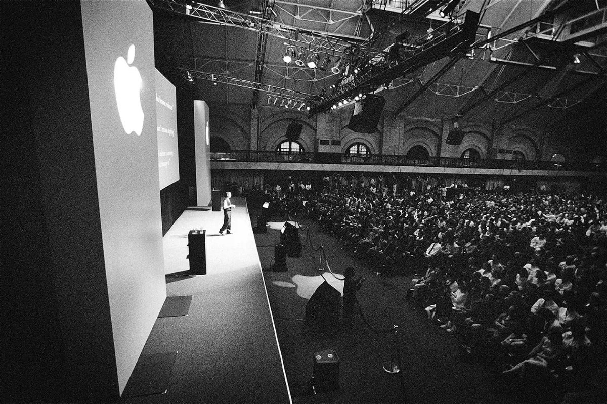 Estas fantásticas fotos de Steve Jobs soslayan la magnitud de la excelencia del visionario de Apple