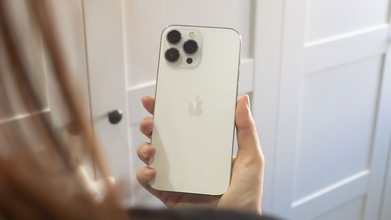 El iPhone 13 Pro Max ha sido mi smartphone durante años y a este precio te lo recomiendo encarecidamente