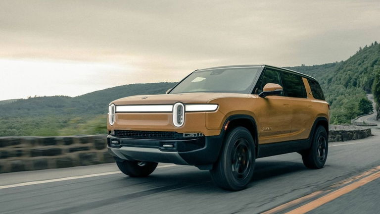 Apple estaría valorando una asociación con Rivian, el fabricante de coches eléctricos