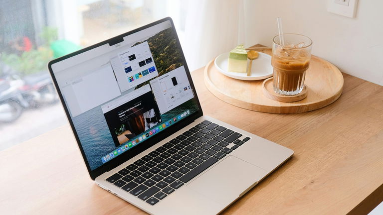 Este es el MacBook que yo me compraría ahora mismo y tiene un descuento de 200 euros