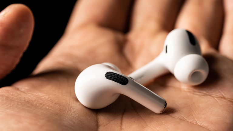 AirPods 4 will arrive in September and in two different versions