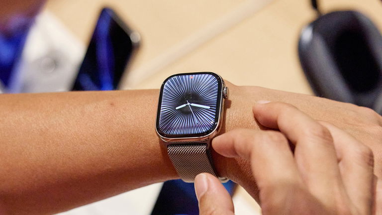 Despite its larger screen, the Apple Watch Series 10 won't have these faces