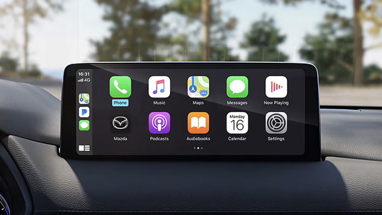 Llevo años usando CarPlay inalámbrico en el coche gracias a este accesorio y se lo recomiendo a todo el mundo