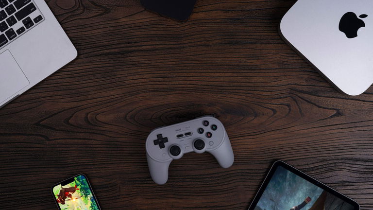 Este mando inalámbrico 8BitDo es compatible con dispositivos de Apple y puede ser tuyo por menos de 40 euros