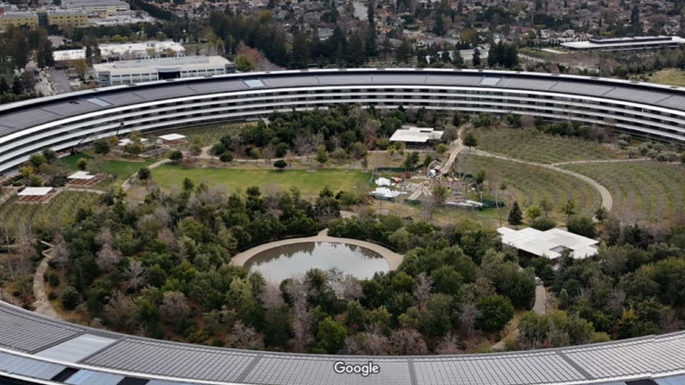 El emblemático arcoíris del Apple Park ha desaparecido misteriosamente