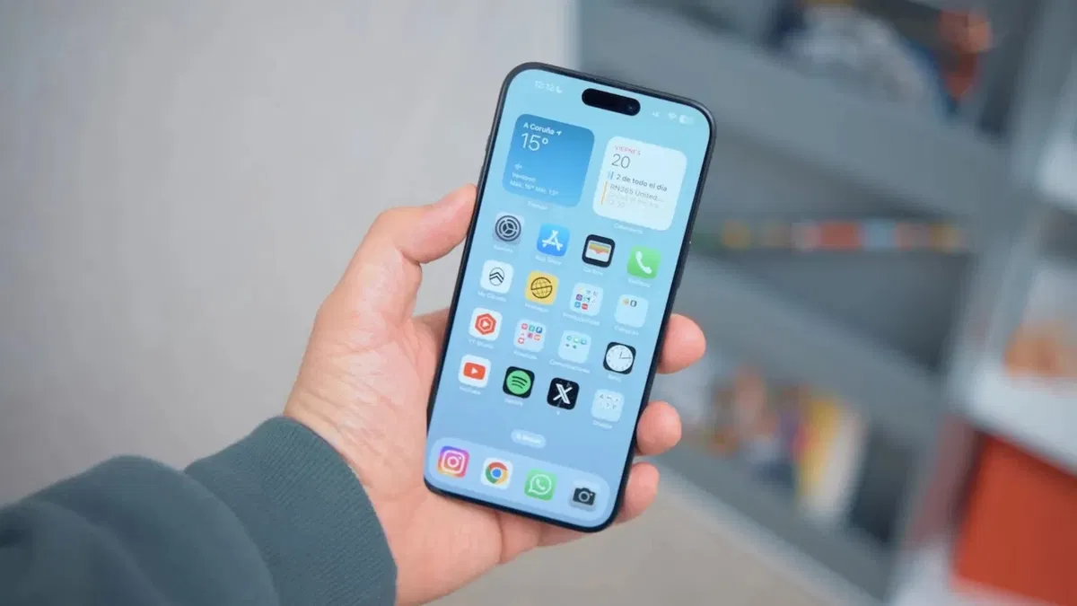 Pros and cons of having an iPhone during a blackout