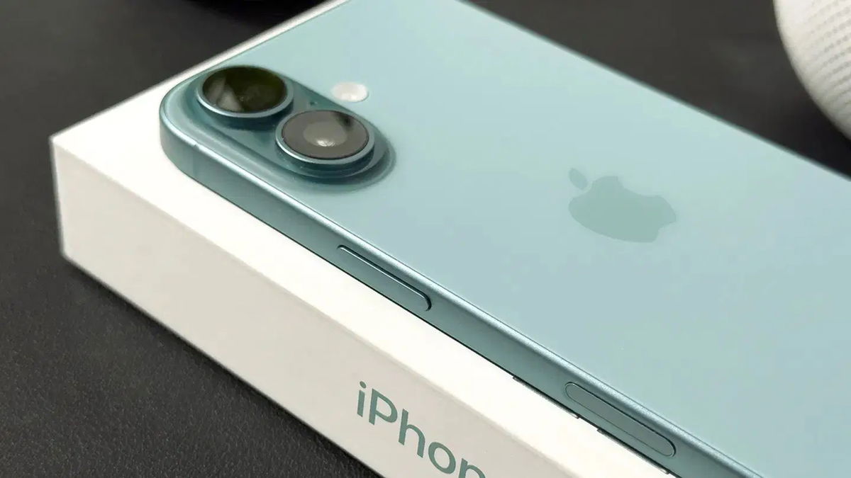Apple always wins: the iPhone was the best-selling phone in the first quarter of 2025.