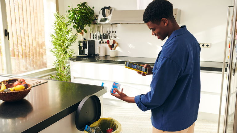 RECICLOS, la app con la que cuidar el medio ambiente reciclando en el amarillo tiene premio