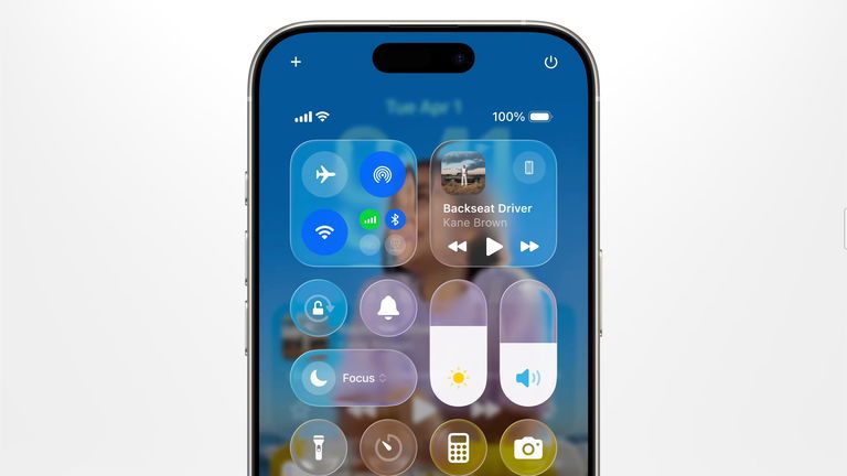 Si odias el diseño de iOS 26 existe un ajuste que reduce su transparencia