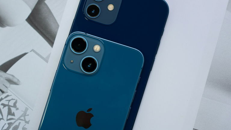 Si buscas un iPhone pequeño y barato, este es el modelo que debes comprar: todo lo que necesitas por solo 300 euros