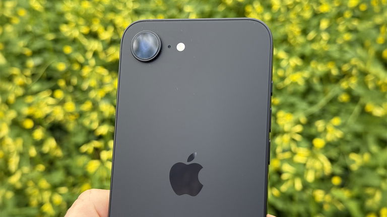 Amazon se suma a la fiesta y tiene el iPhone 16e con el descuento más agresivo desde su lanzamiento