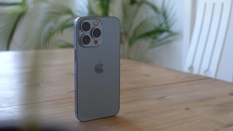 El jailbreak sigue vivo y, para muestra, esta ingeniosa nueva multitarea para iPhone similar a la del iPad