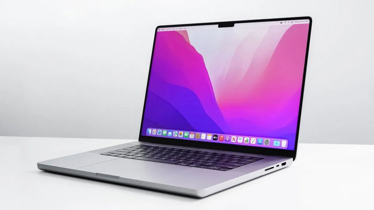 El nuevo MacBook Pro con pantalla OLED llegaría a finales de 2026