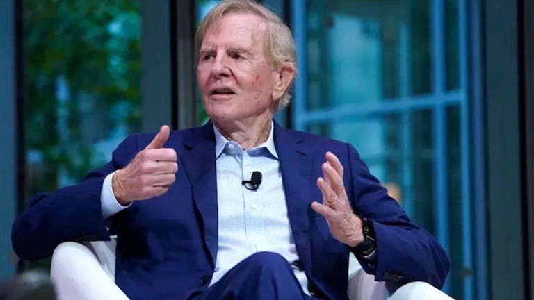 “OpenAI es el primer rival verdadero de Apple desde 1990”, asegura un exCEO de la compañía