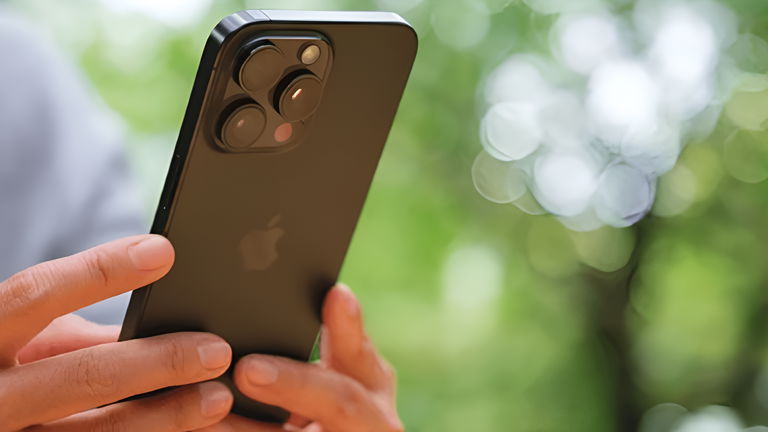 ¿Tu iPhone escribe raro? El problema podría estar en iOS, no en ti
