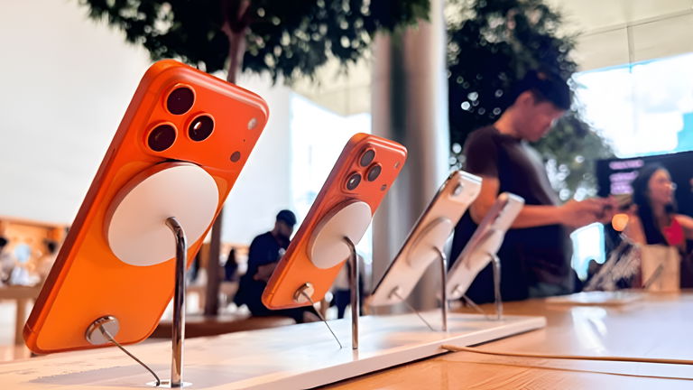 Samsung se alegra de que los iPhone 17 se estén vendiendo tan bien, a pesar de ser rivales