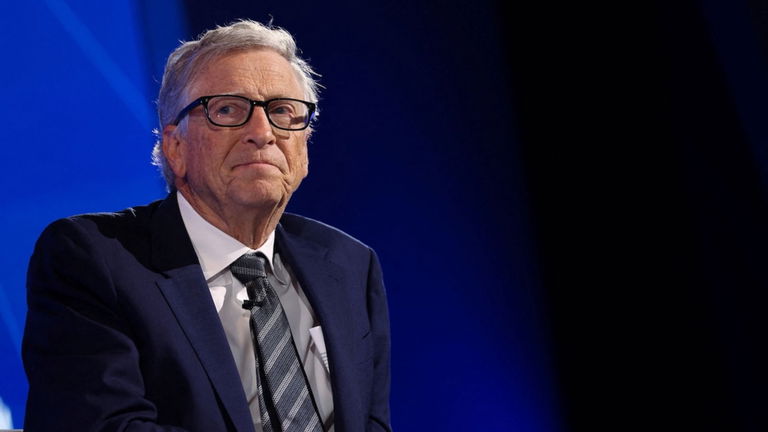 Los 3 trabajos que la IA nunca podrá reemplazar, según Bill Gates