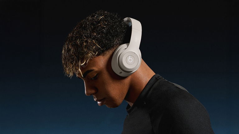 Estos auriculares Beats de gama alta tienen cancelación de ruido activa y audio sin pérdida, con 220 euros de descuento