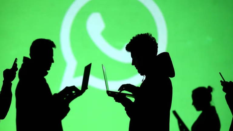 WhatsApp sufre una enorme brecha de seguridad que expone los números de teléfono de millones de usuarios (incluido el tuyo)