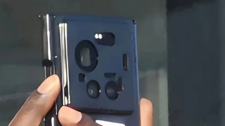 Se filtran fotos espía del Xiaomi 17 Ultra con un módulo de cámaras masivo