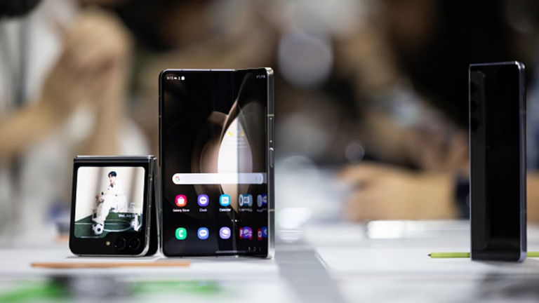 Los móviles plegables rompen su récord de ventas poco antes de que llegue el iPhone plegable