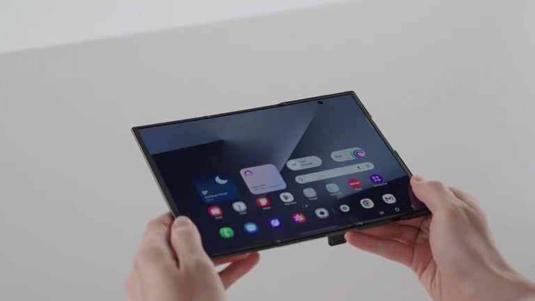 Unboxing oficial de Samsung Galaxy Z TriFold: 10 pulgadas de pantalla en tu bolsillo