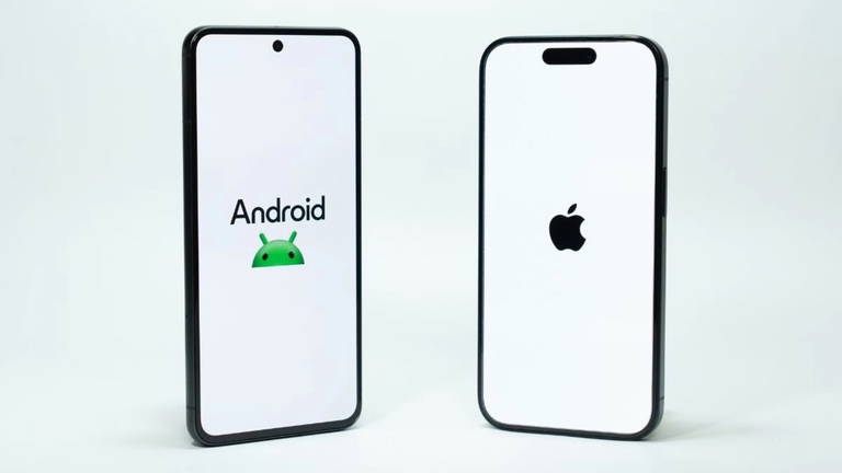 Android 17 podría implementar su propio efecto Liquid Glass como el del iOS 26 y ya hay imágenes filtradas