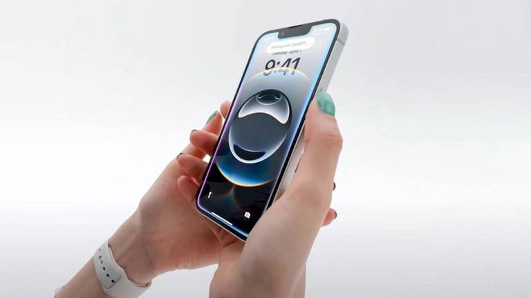 Este iPhone 16e tiene pantalla OLED, 48 megapíxeles, chip A18, Apple Intelligence y 130 euros de descuento