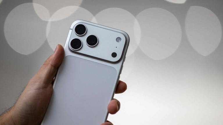 Paradójicamente, al iPhone le podría venir bien la crisis de los chips de memoria